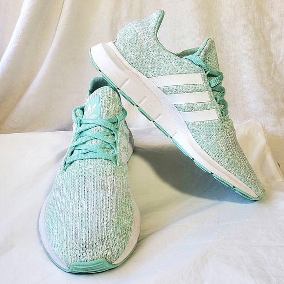 ليعاقب adidas swift run shoes 6.5 